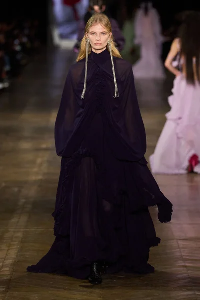 Look 23